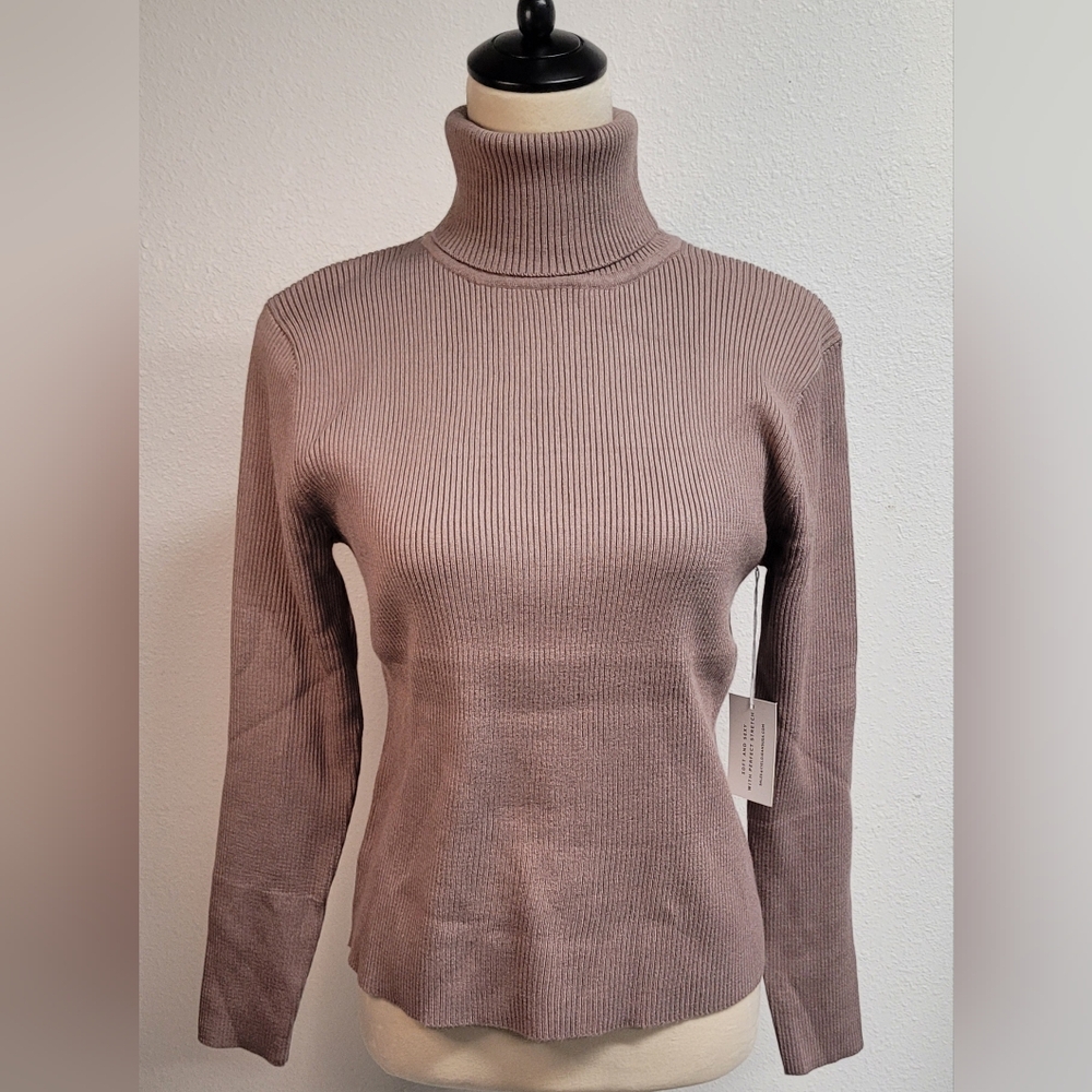 Cielo Turtleneck sz XL rib knit sweater Tan soft and stretching 50% viscose